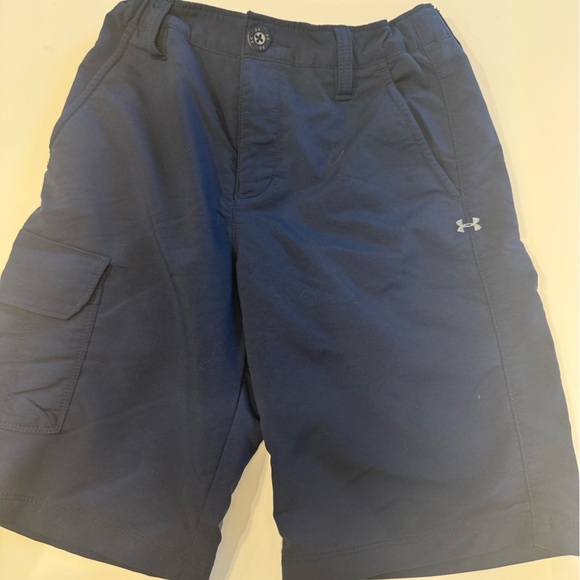 Under Armour Button Down with Shorts - Picture 7 of 9